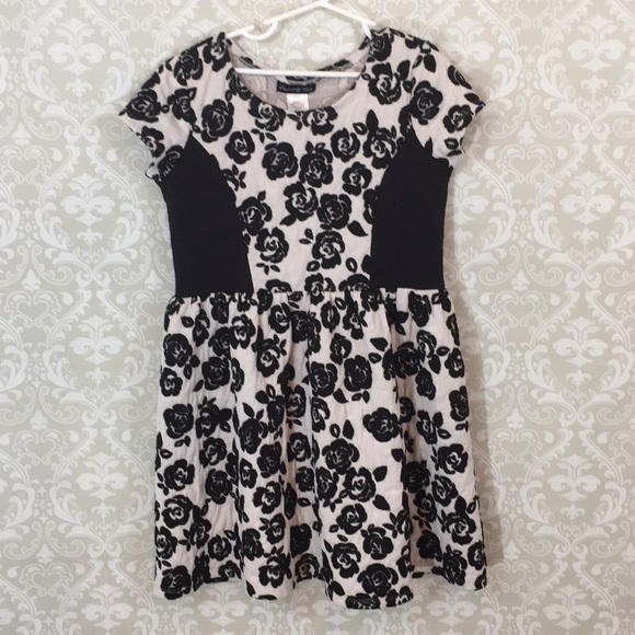 Disorderly Kids Other - 3/$20{Disorderly Kids} Girl Sz M(8) Cream/BlkDress